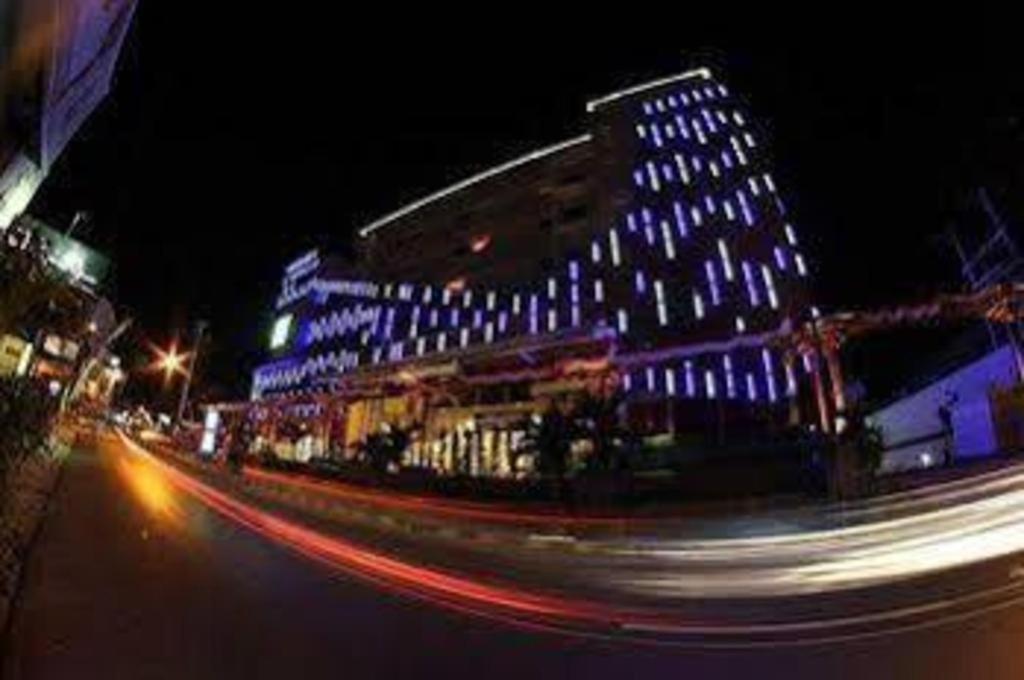Hotel Batik Yogyakarta Esterno foto