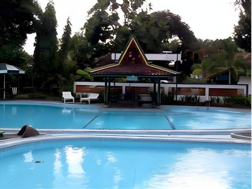 Hotel Batik Yogyakarta Esterno foto