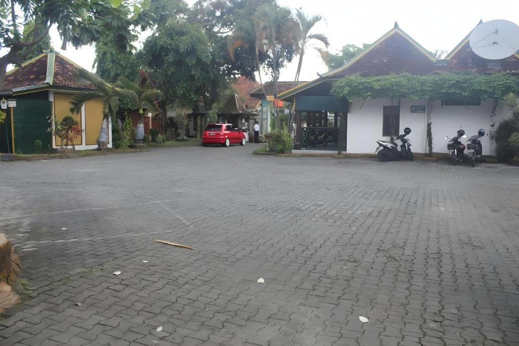 Hotel Batik Yogyakarta Esterno foto