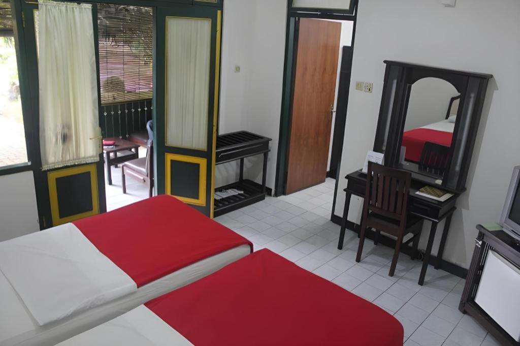 Hotel Batik Yogyakarta Esterno foto